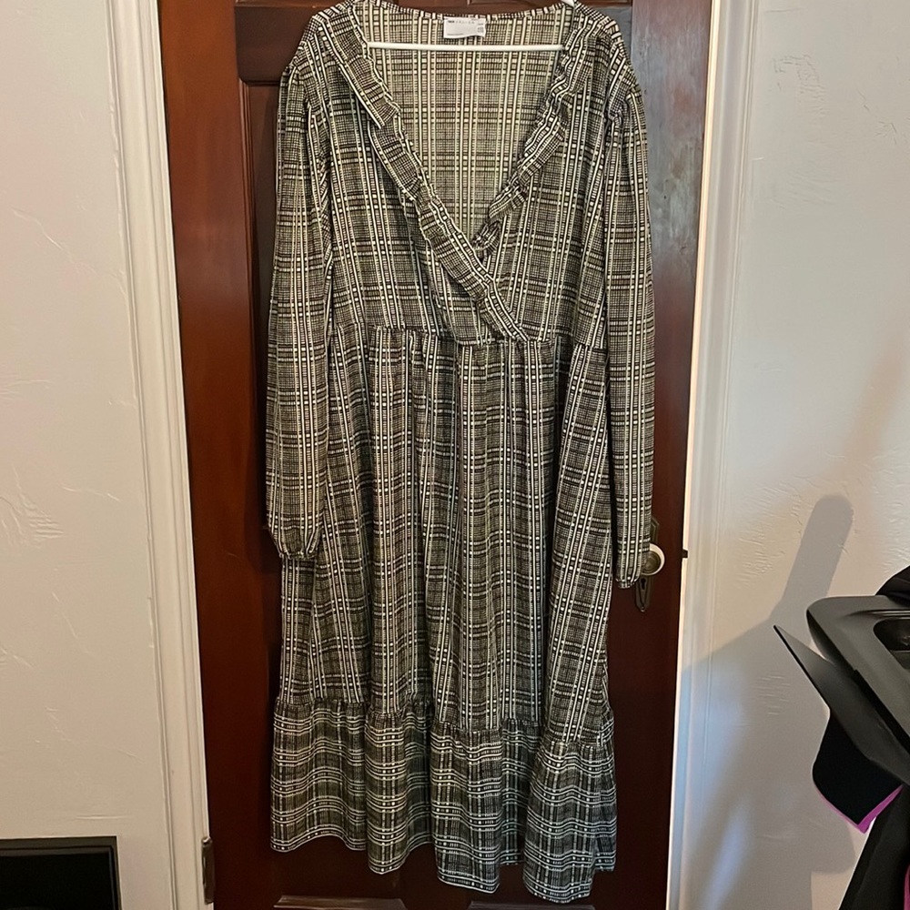 ASOS curve dress 22